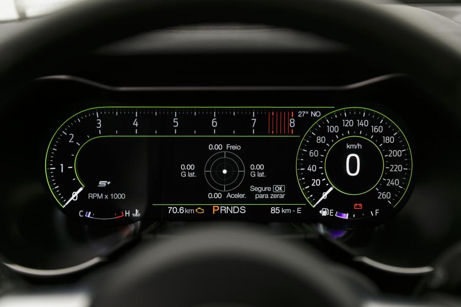 Панель приборов Ford Mustang GT Black Shadow 2019 года  (LA) (фото 9 из 40)